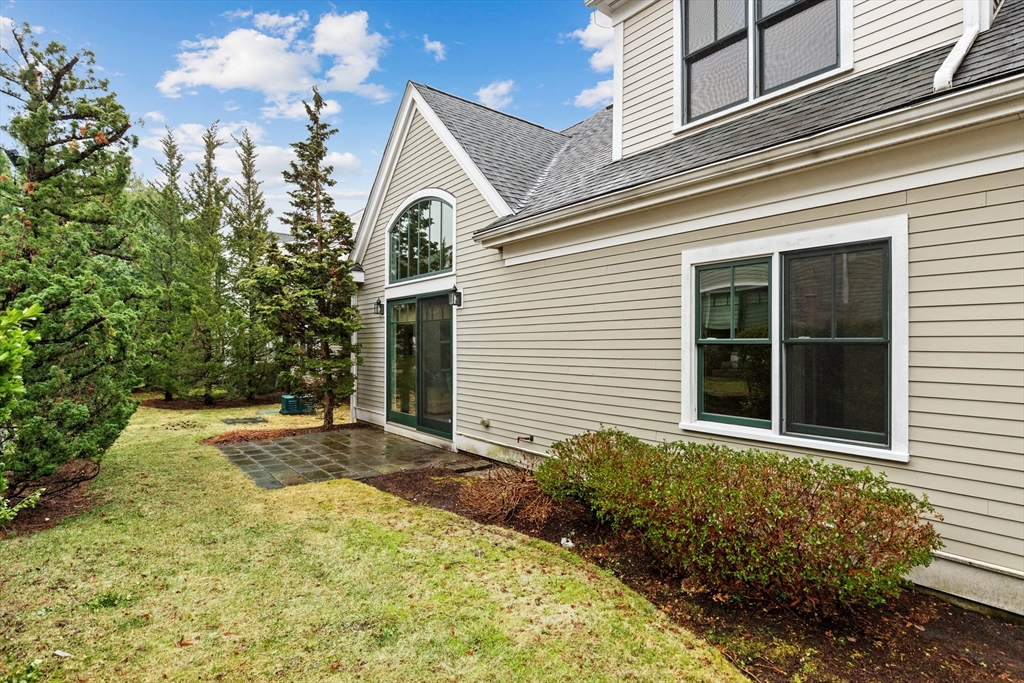 38 Courtyard Place Lexington, MA 02420 - Photo 23 of 23
