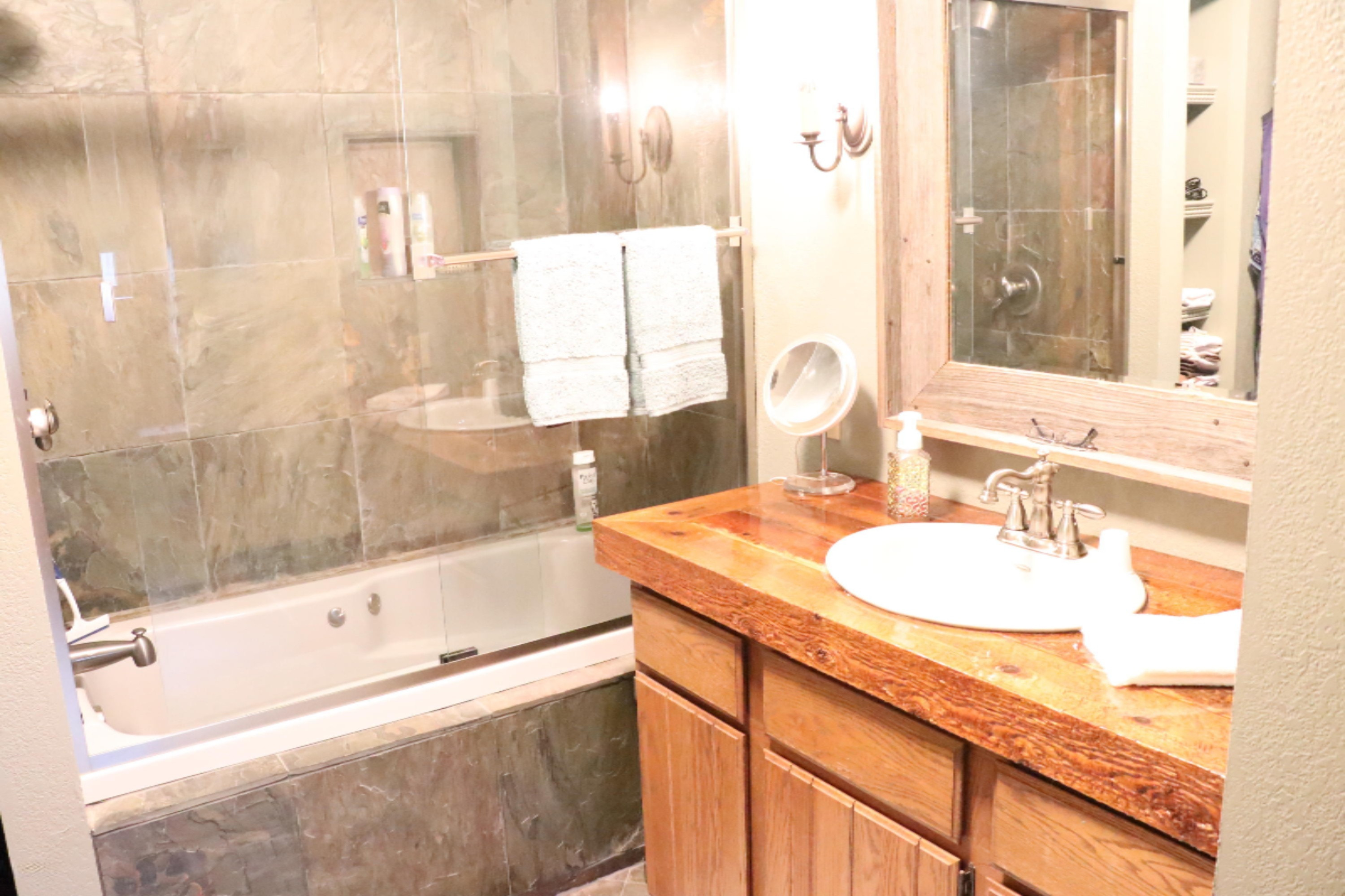 9130 Musson Road Six Lakes, MI 48886 - Photo 5 of 17 IMG_0377