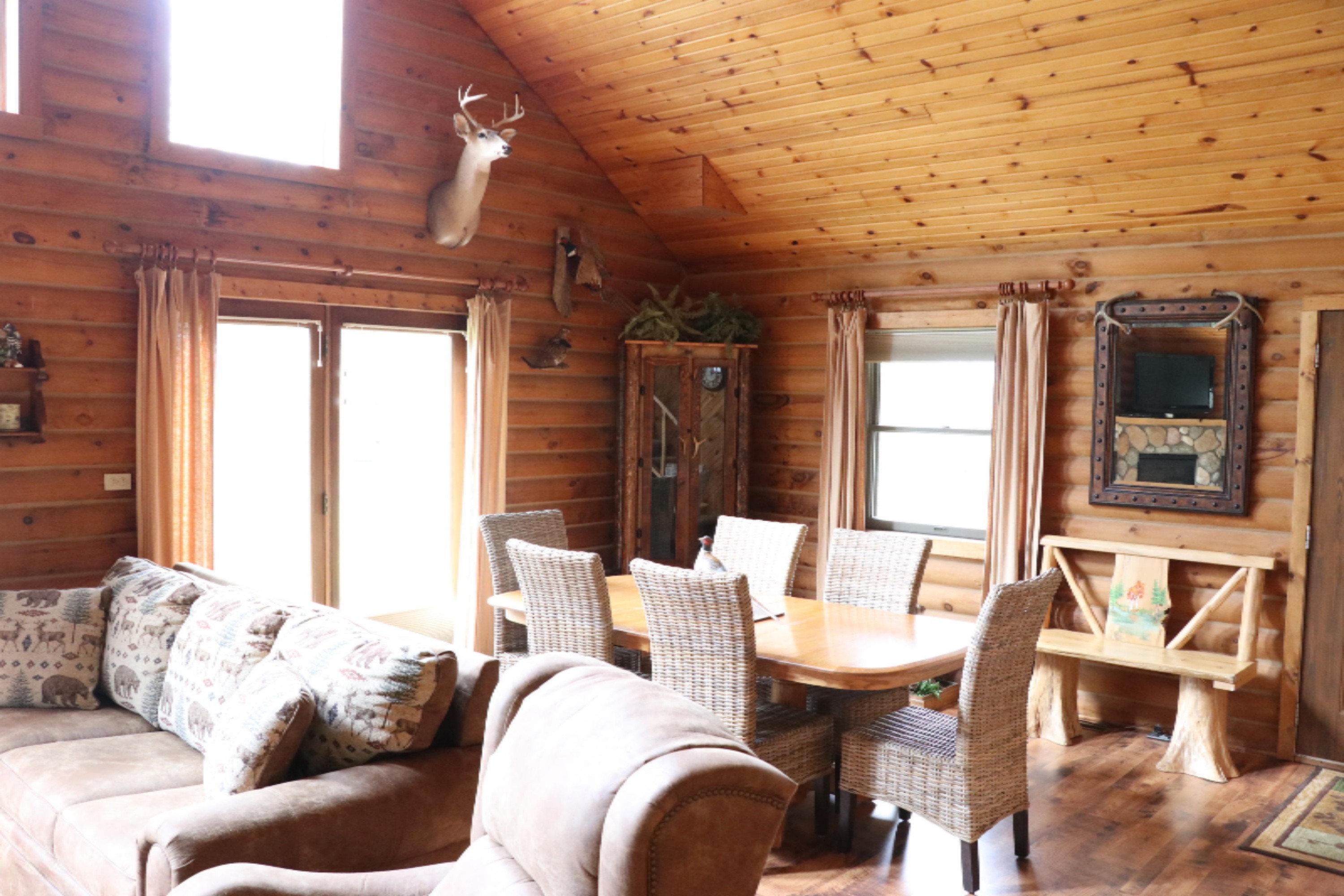9130 Musson Road Six Lakes, MI 48886 - Photo 7 of 17 IMG_0343
