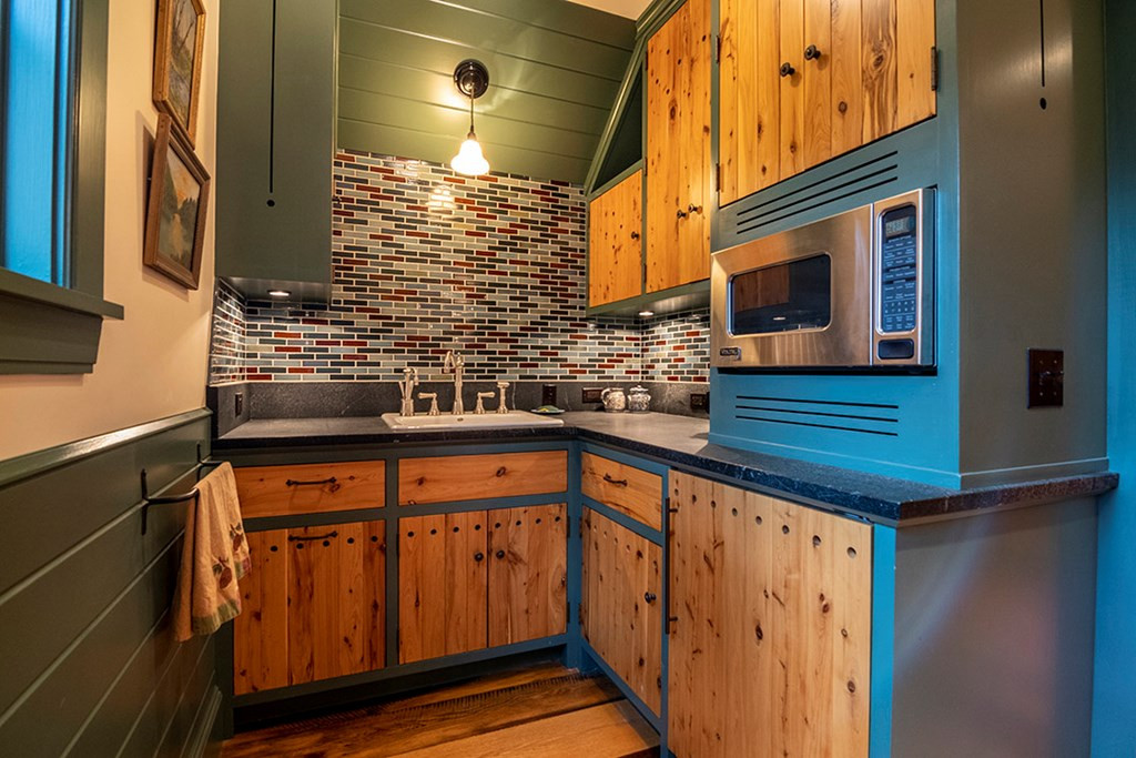 64 Baxter Mountain Road Keene, NY 12942 - Photo 19 of 61 Gallery Image 19
