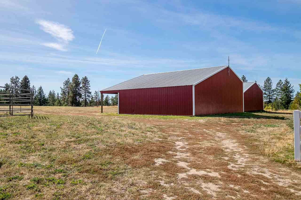 17013 North Sands Road Mead, WA 99021 - Photo 12 of 20