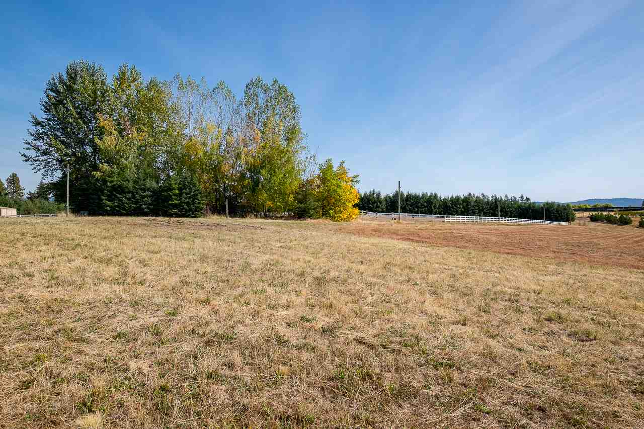 17013 North Sands Road Mead, WA 99021 - Photo 17 of 20