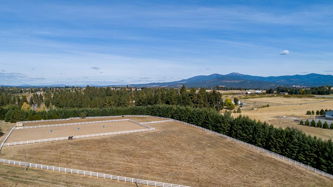 17013 North Sands Road Mead, WA 99021 - Photo 3 of 20