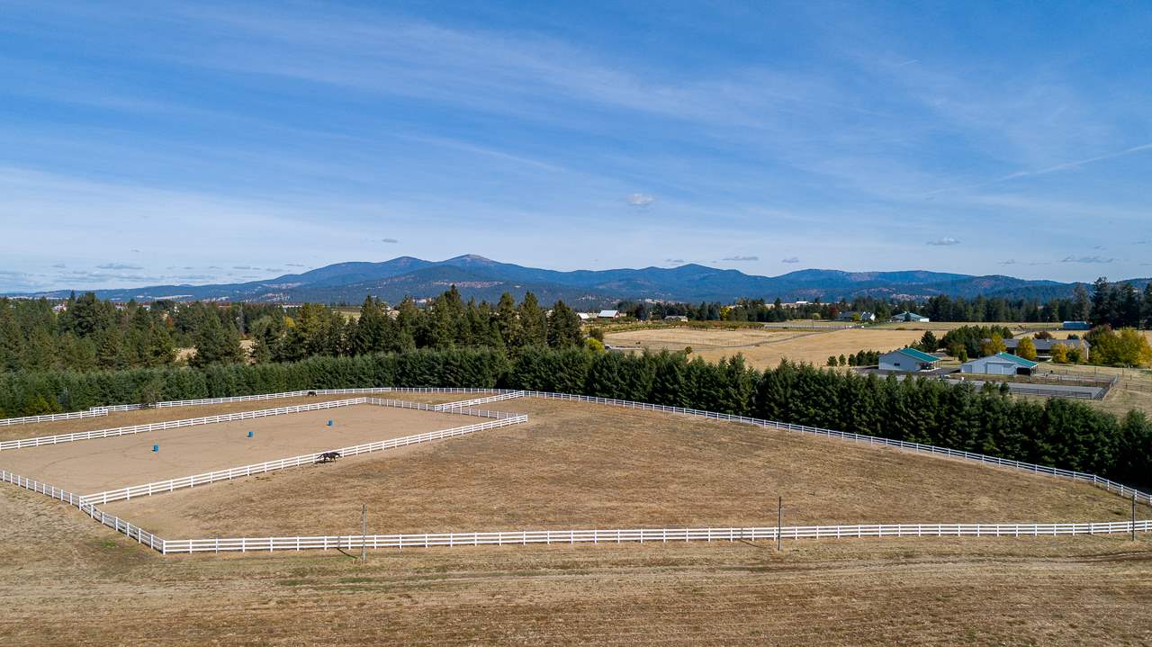 17013 North Sands Road Mead, WA 99021 - Photo 4 of 20