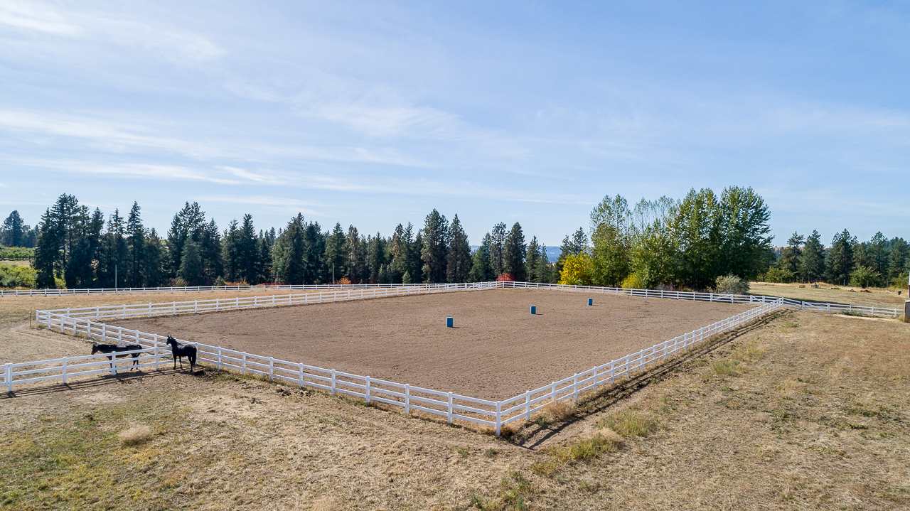 17013 North Sands Road Mead, WA 99021 - Photo 6 of 20