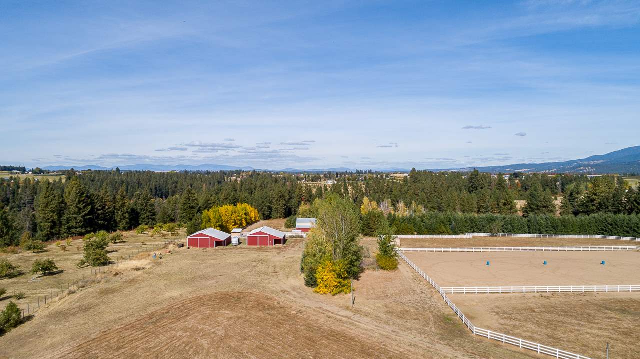 17013 North Sands Road Mead, WA 99021 - Photo 8 of 20