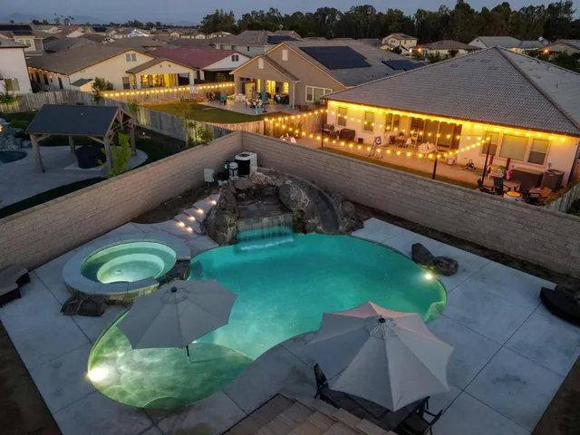 $1,000,000 | 2762 Loyola Avenue, Clovis, CA 93619