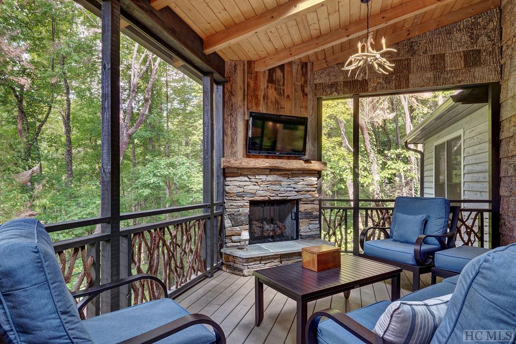 441 Boiling Springs Road Sapphire, NC 28774 - Photo 22 of 25 Gallery Image 22