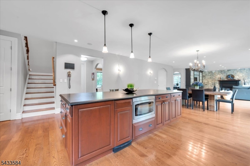 1296 Mt Vernon Road Bridgewater, NJ 08807 - Photo 15 of 48