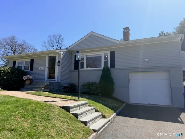 $549,000 | 43 Hilldale Road, West Hartford, CT 06117