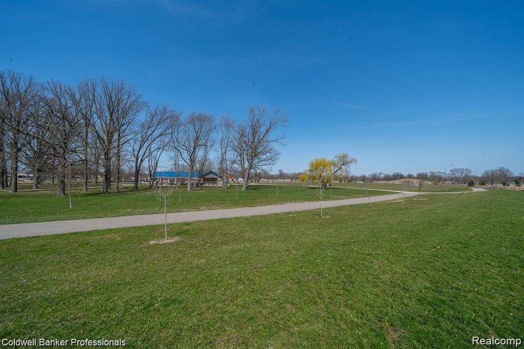 2461 Massoit Road Royal Oak, MI 48073 - Photo 41 of 44 Gallery Image 41