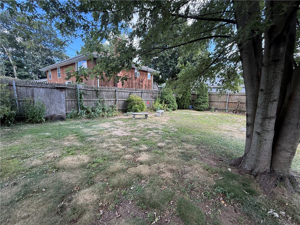 315 George Waterman Road Johnston, RI 02919 - Photo 3 of 16