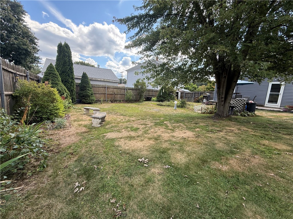 315 George Waterman Road Johnston, RI 02919 - Photo 4 of 16