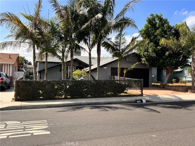 $699,000 | 1918 West Piru Street, Compton, CA 90222