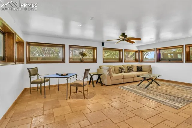 $735,000 | 301 La Vista Road, Pueblo, CO 81005