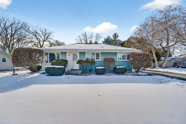 $320,000 | 7042 Lone Elm Drive, Caledonia, WI 53402