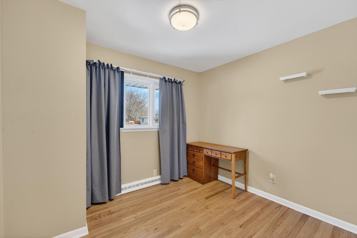 7042 Lone Elm Drive Caledonia, WI 53402 - Photo 16 of 28 Bed 3