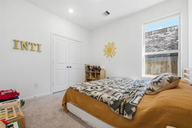 $2,500 | 15623 Red Panda Road, Conroe, TX 77302