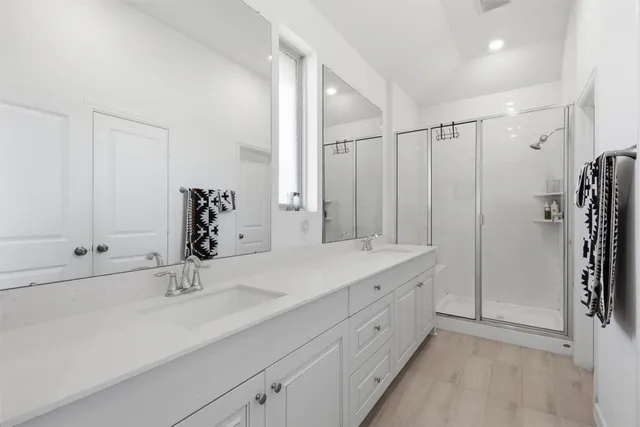 $2,500 | 15623 Red Panda Road, Conroe, TX 77302