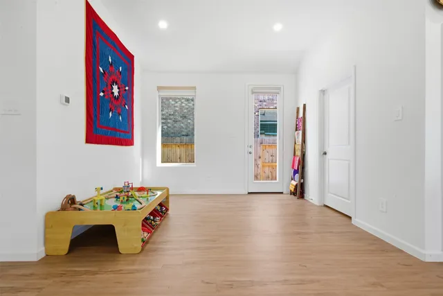 $2,500 | 15623 Red Panda Road, Conroe, TX 77302