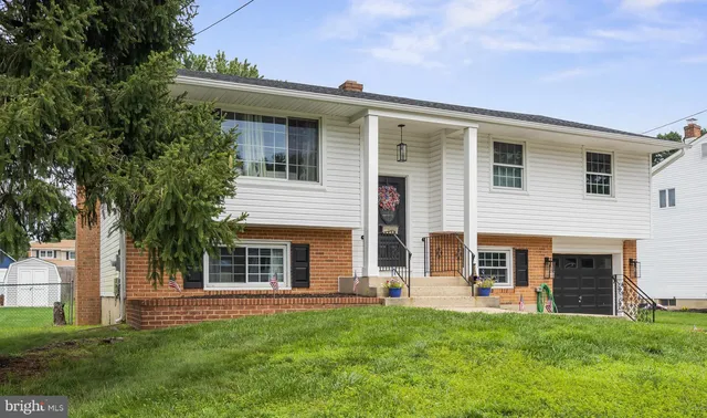 $479,900 | 122 Hamilton Road, Marlton, NJ 08053