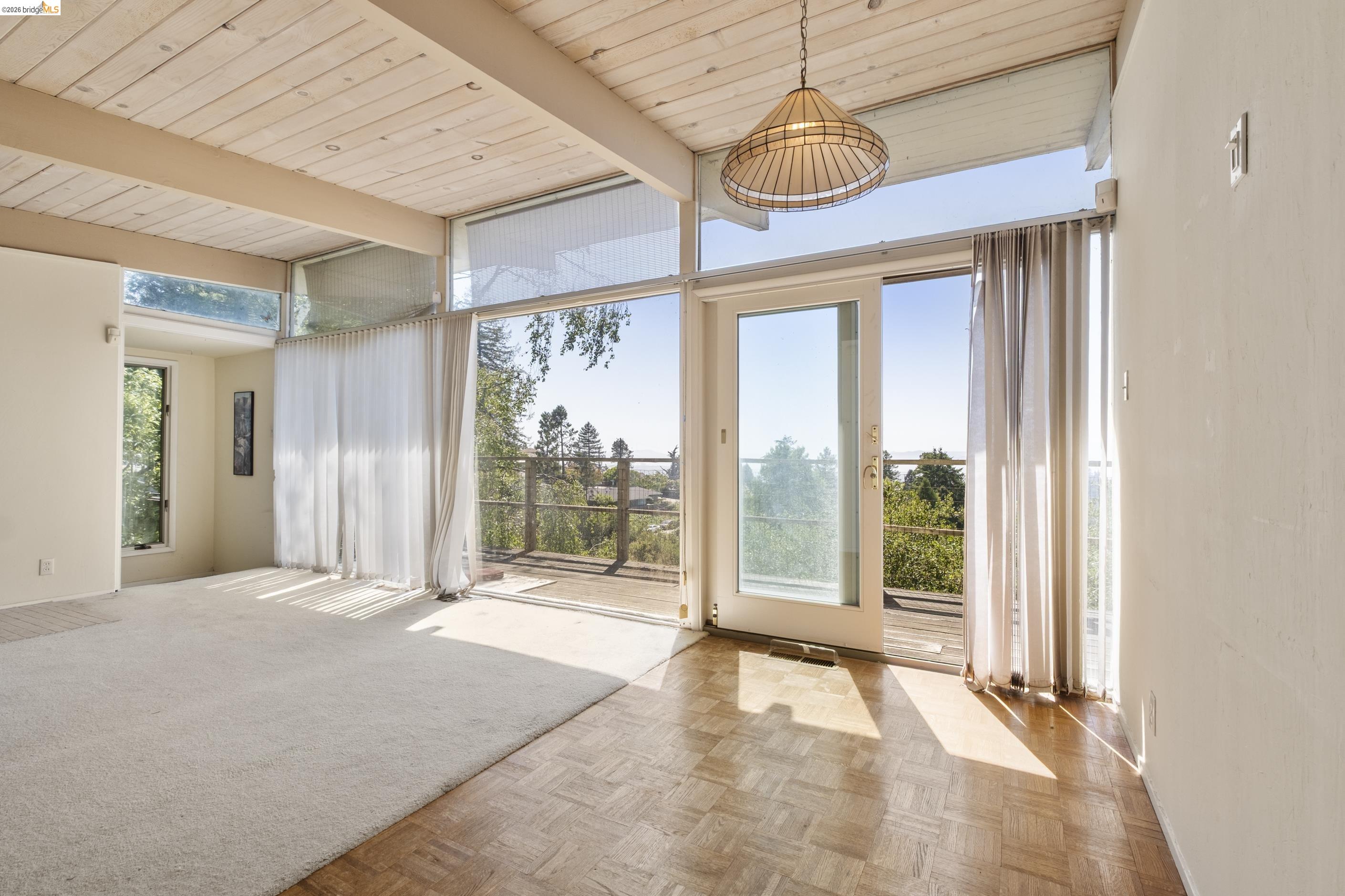 7279 Snake Road Oakland, CA 94611 - Photo 7 of 50