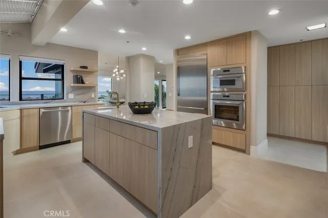 $6,700,000 | 25102 Alicia Drive, Dana Point, CA 92629