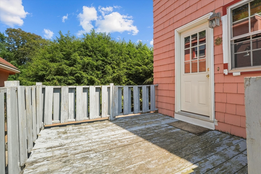 30 Crimson Road Billerica, MA 01821 - Photo 31 of 35
