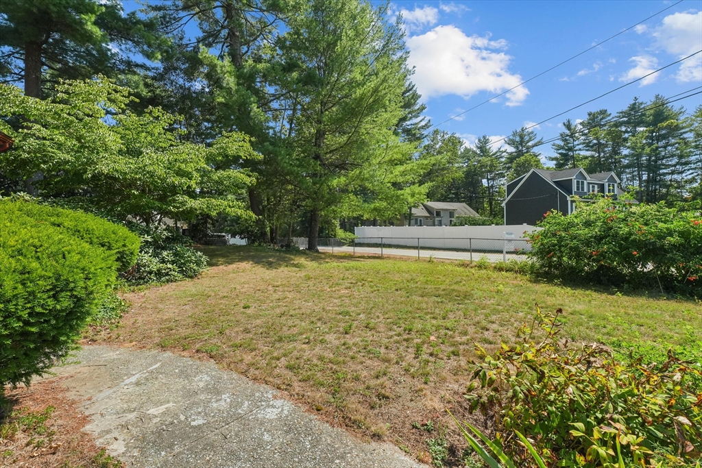 30 Crimson Road Billerica, MA 01821 - Photo 32 of 35