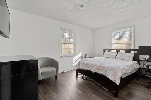 $300,000 | 1508 South Pawnee Circle, Olathe, KS 66062