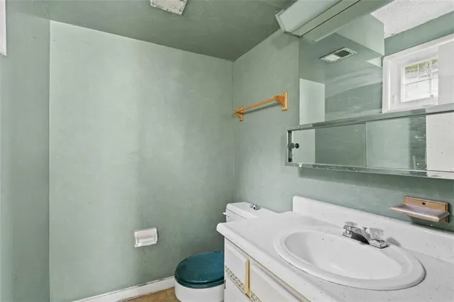 $300,000 | 1508 South Pawnee Circle, Olathe, KS 66062