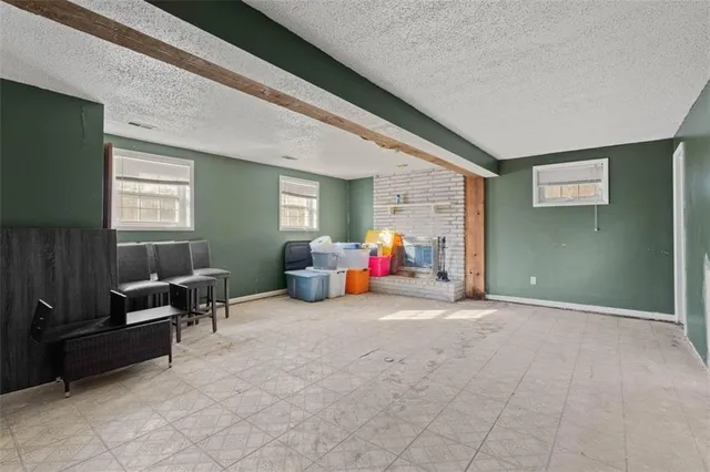 $300,000 | 1508 South Pawnee Circle, Olathe, KS 66062