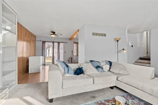 $300,000 | 1508 South Pawnee Circle, Olathe, KS 66062