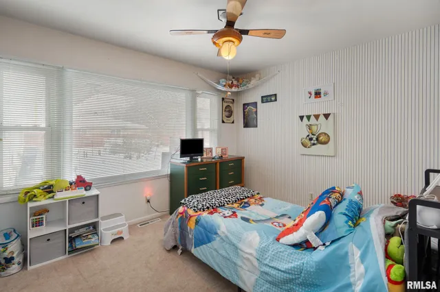 $290,000 | 3309 33rd Ave Court, Rock Island, IL 61201