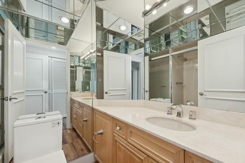 300 Southeast 5th Avenue, Unit 6010 Boca Raton, FL 33432 - Photo 15 of 34 In suite bathroom