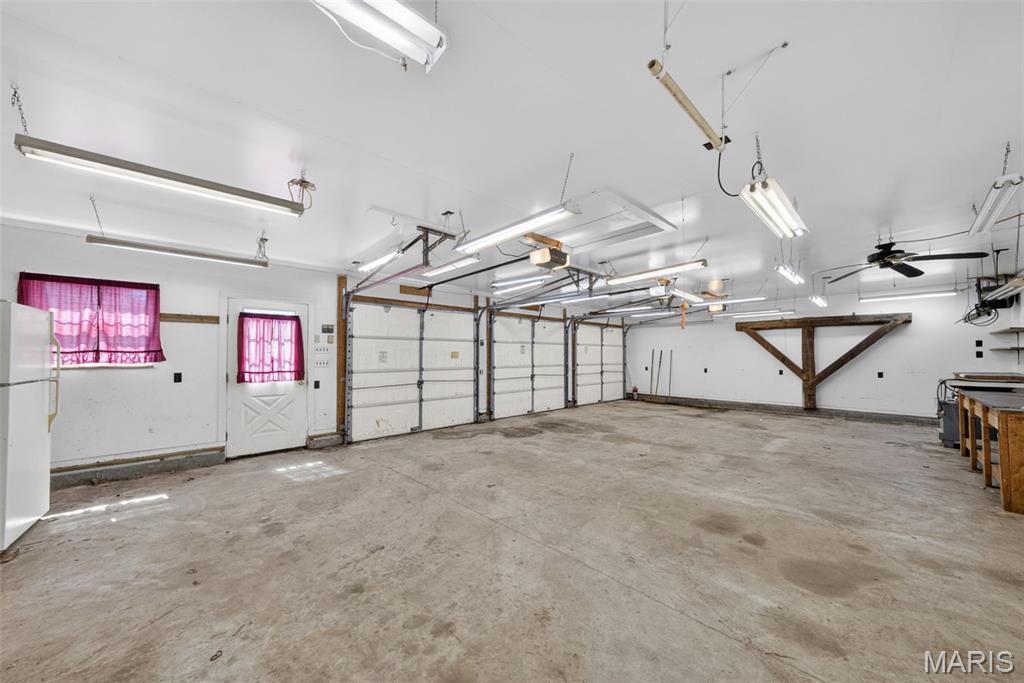 3909 Shackelford Road Florissant, MO 63034 - Photo 42 of 44
