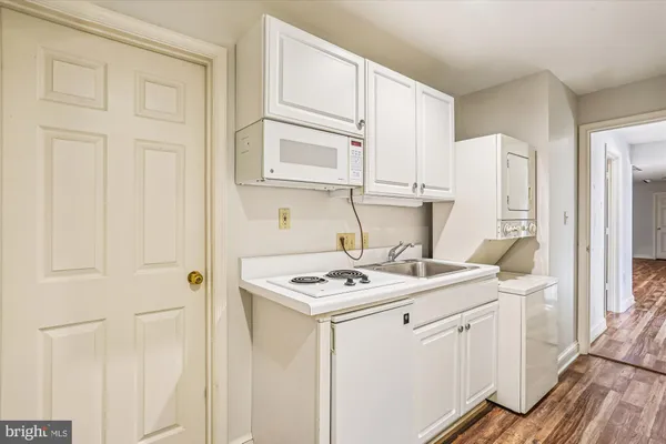 $8,500 | 9939 Bentcross Drive, Potomac, MD 20854