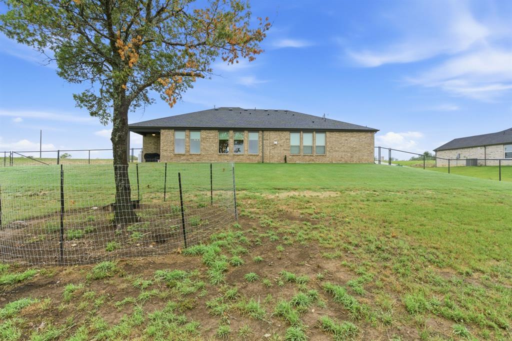 8800 Prather Road Springtown, TX 76082 - Photo 37 of 40