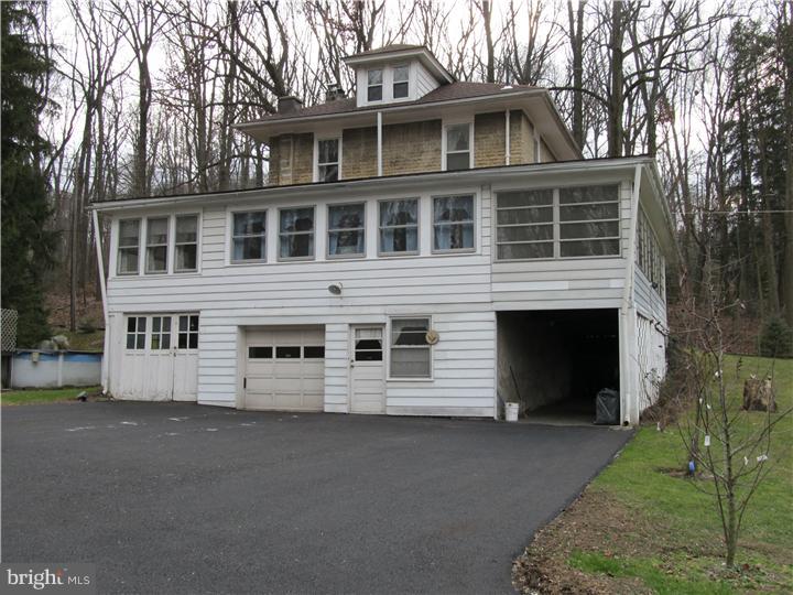 330 Reed Street Mohnton, PA 19540 - Photo 2 of 16