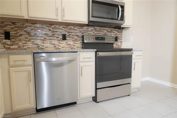 $220,000 | 2605 Feather Bend Court, Charlotte, NC 28269