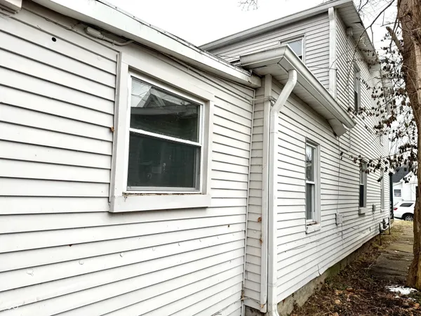 $120,000 | 328-330 West Mechanic Street, Shelbyville, IN 46176