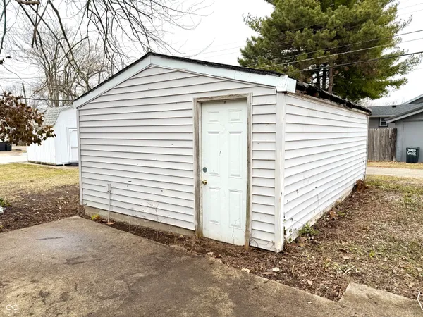 $120,000 | 328-330 West Mechanic Street, Shelbyville, IN 46176