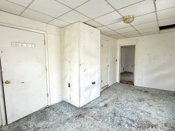 $120,000 | 328-330 West Mechanic Street, Shelbyville, IN 46176
