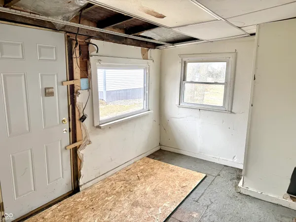 $120,000 | 328-330 West Mechanic Street, Shelbyville, IN 46176