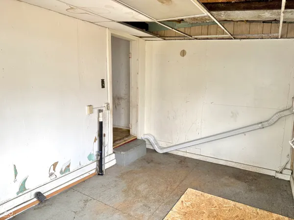 $120,000 | 328-330 West Mechanic Street, Shelbyville, IN 46176