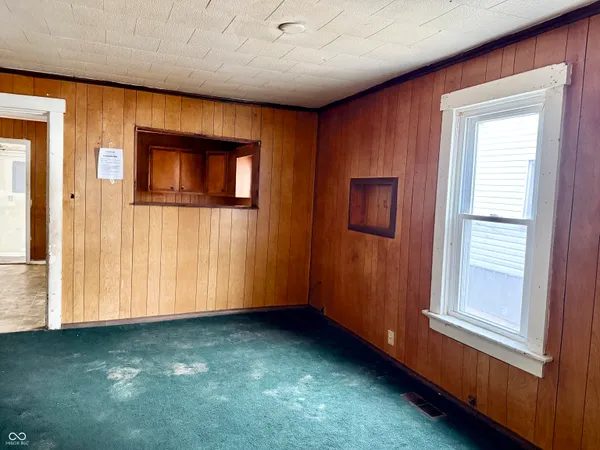 $120,000 | 328-330 West Mechanic Street, Shelbyville, IN 46176