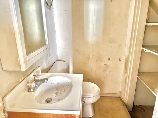 $120,000 | 328-330 West Mechanic Street, Shelbyville, IN 46176