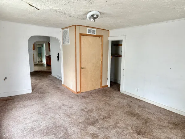 $120,000 | 328-330 West Mechanic Street, Shelbyville, IN 46176