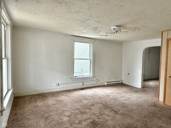 $120,000 | 328-330 West Mechanic Street, Shelbyville, IN 46176