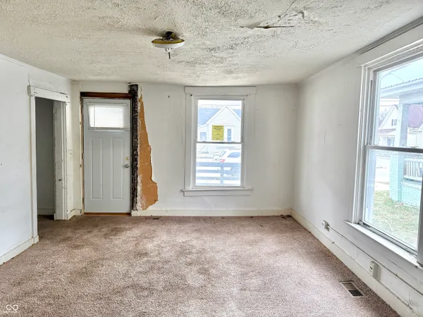 $120,000 | 328-330 West Mechanic Street, Shelbyville, IN 46176